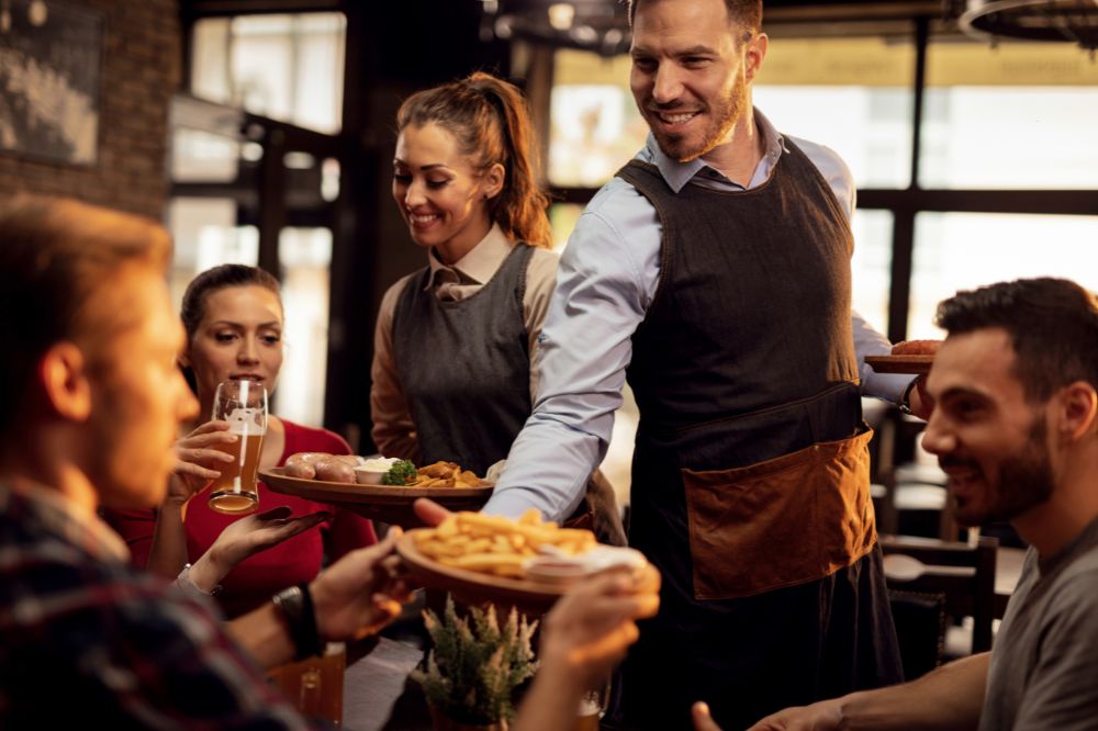 es obligatorio el seguro de convenio para hosteleria